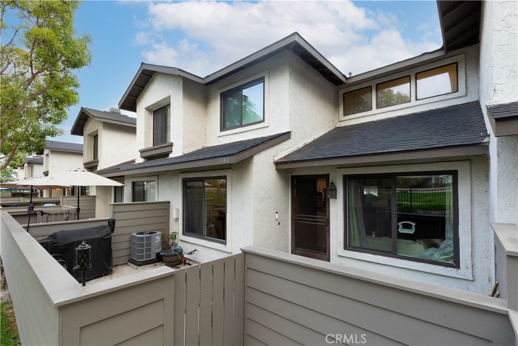 Lakeview Townhomes (LVTH) - Residential