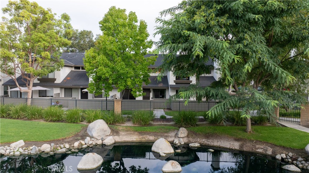 Lakeview Townhomes (LVTH) - Residential