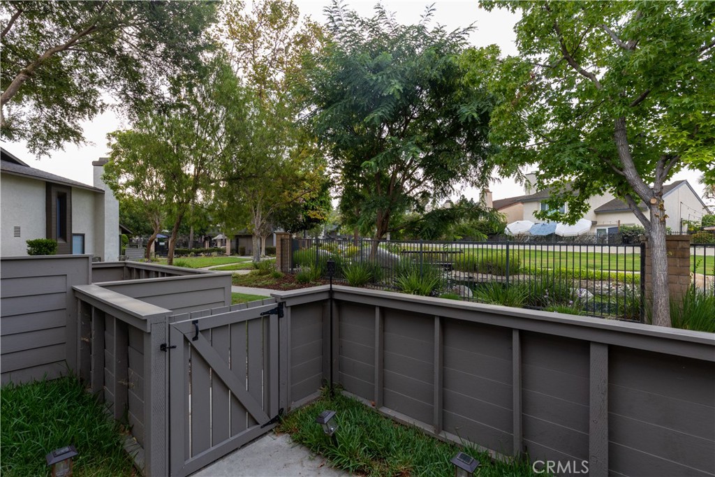 Lakeview Townhomes (LVTH) - Residential