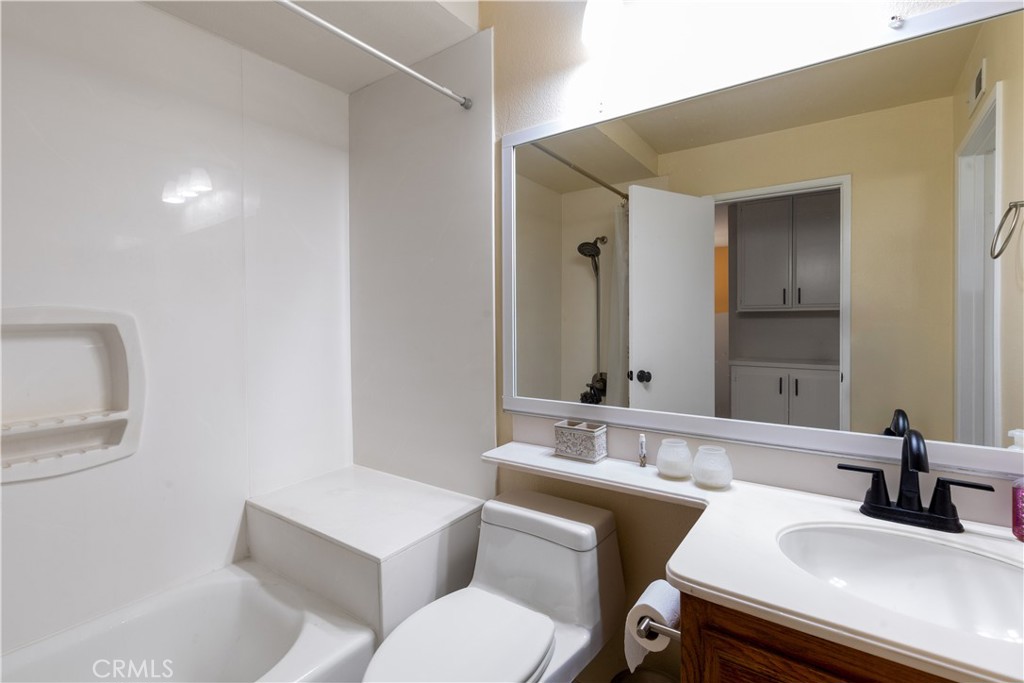 Lakeview Townhomes (LVTH) - Residential