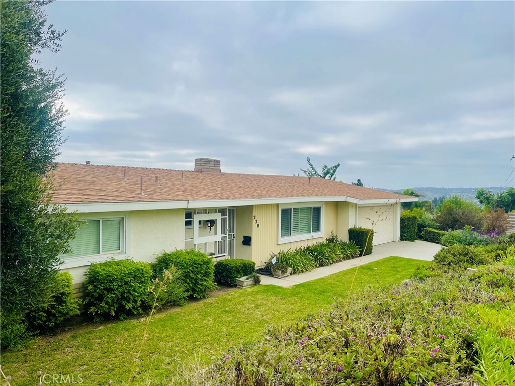 220 Olinda Avenue