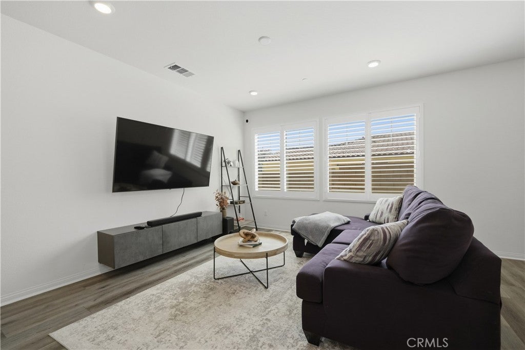 5563 Soria Drive