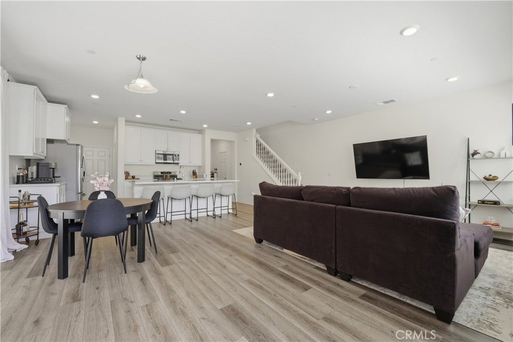 5563 Soria Drive