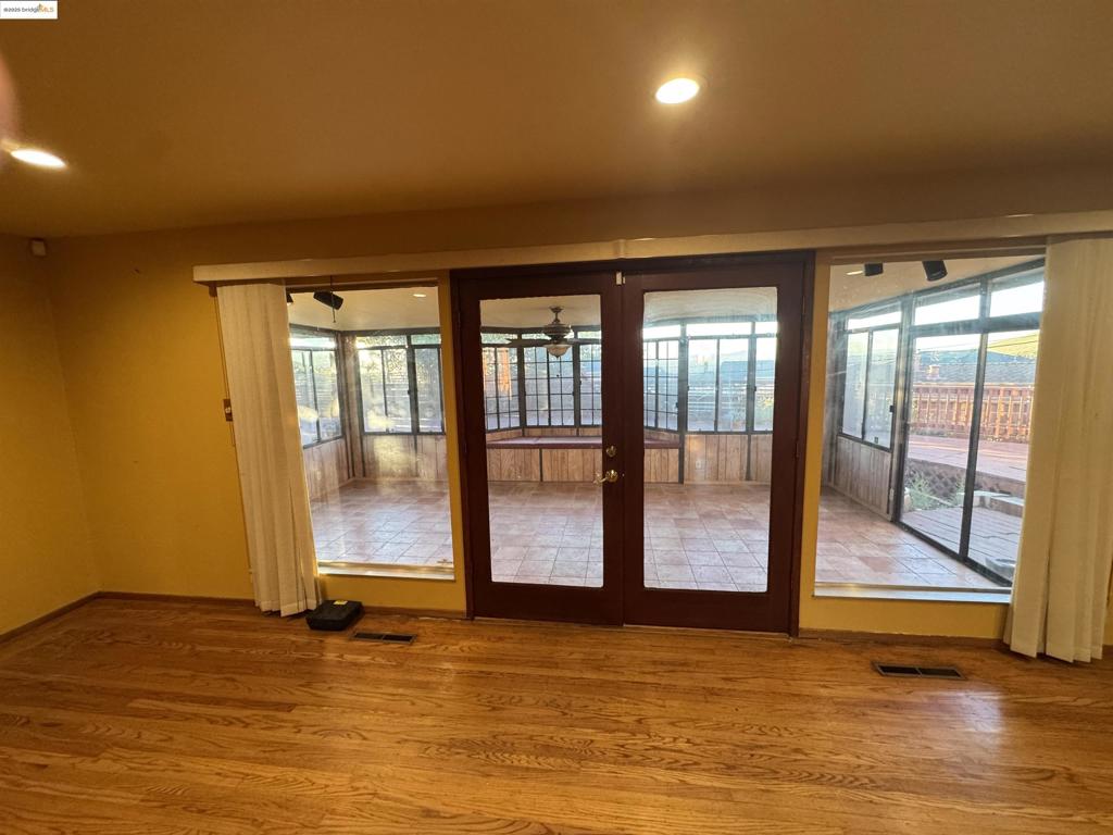 CHABOT PARK - Residential