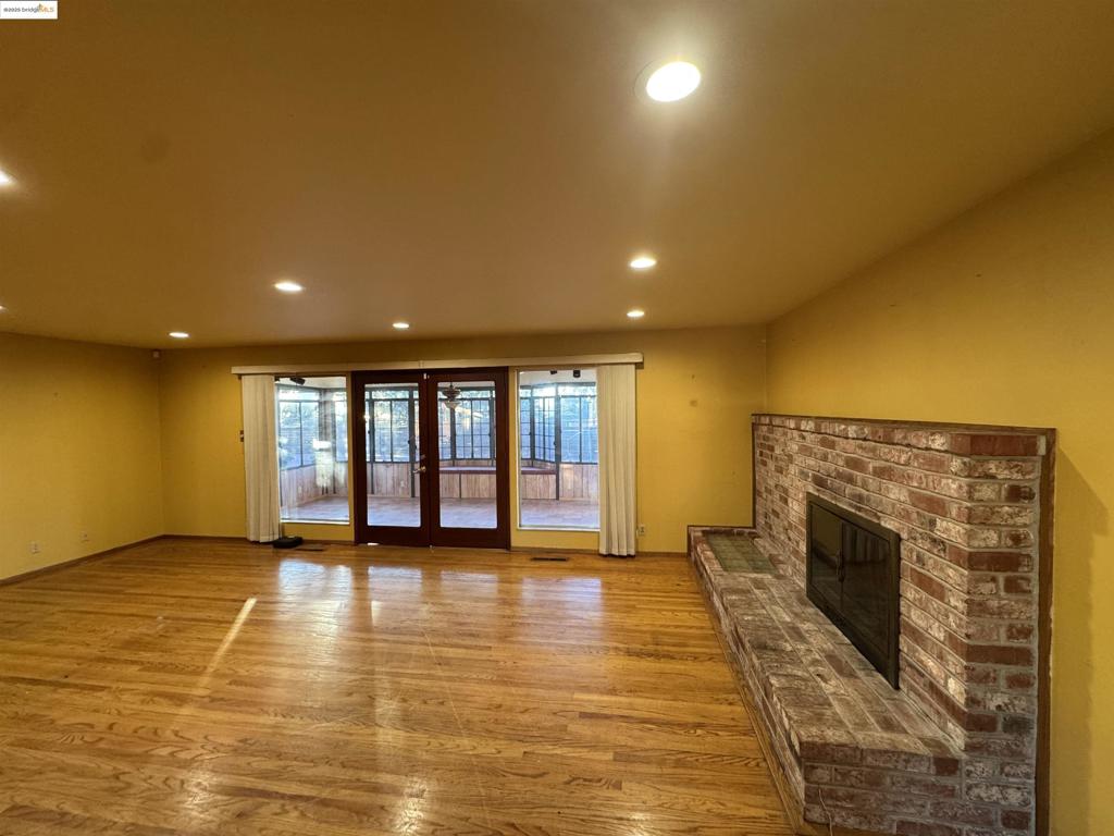 CHABOT PARK - Residential