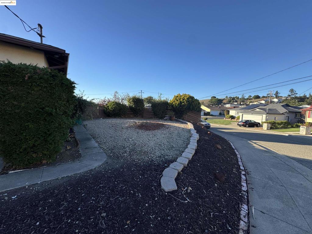 CHABOT PARK - Residential