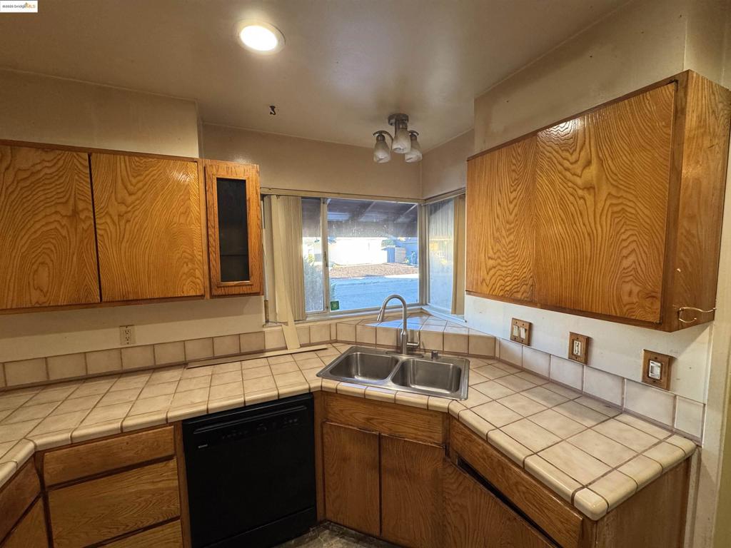 CHABOT PARK - Residential