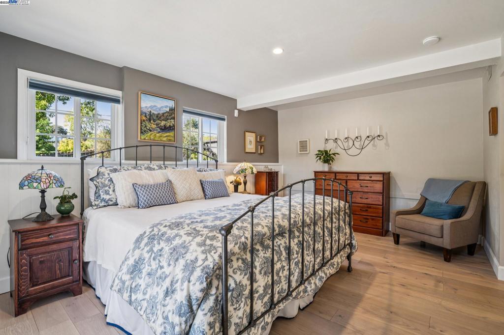 BURTON VALLEY - Residential