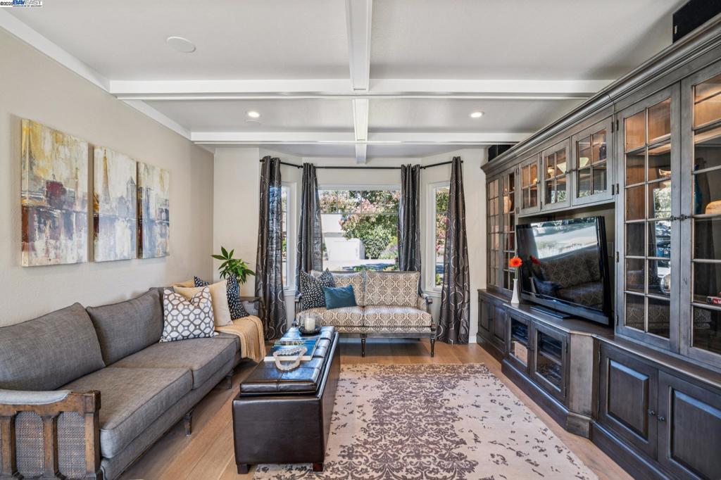 BURTON VALLEY - Residential
