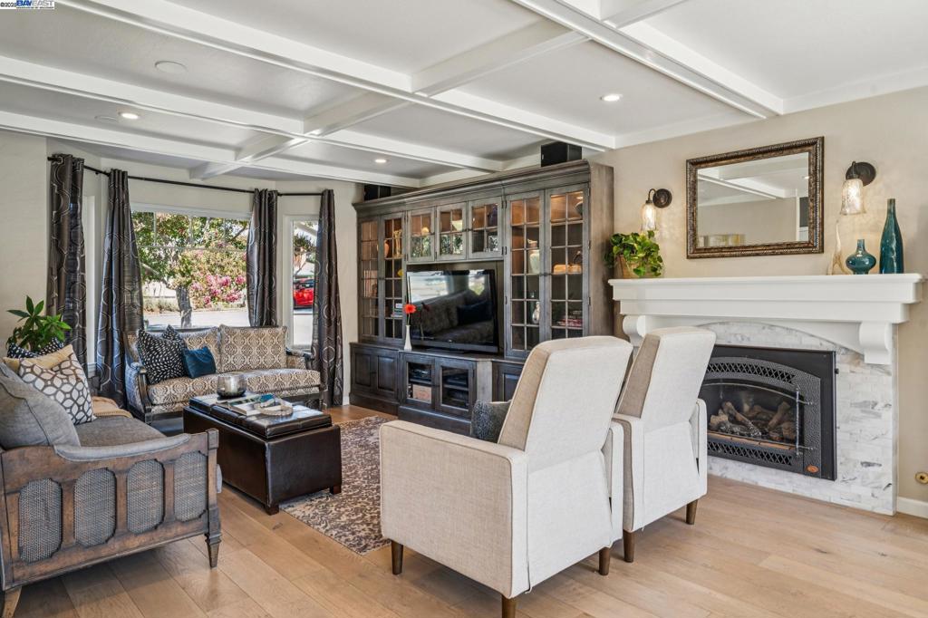BURTON VALLEY - Residential