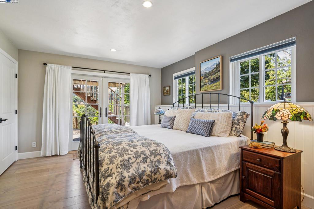 BURTON VALLEY - Residential