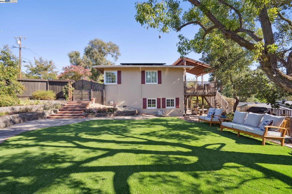 BURTON VALLEY - Residential