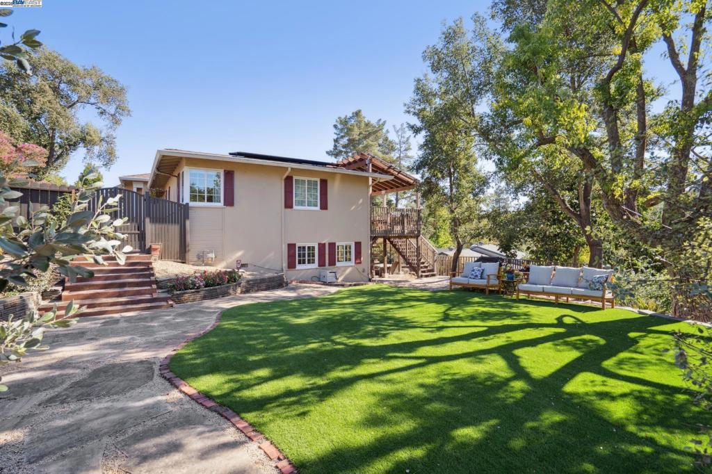 BURTON VALLEY - Residential