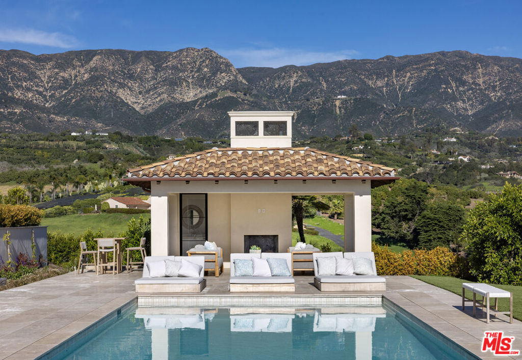 220 Montecito Ranch Lane