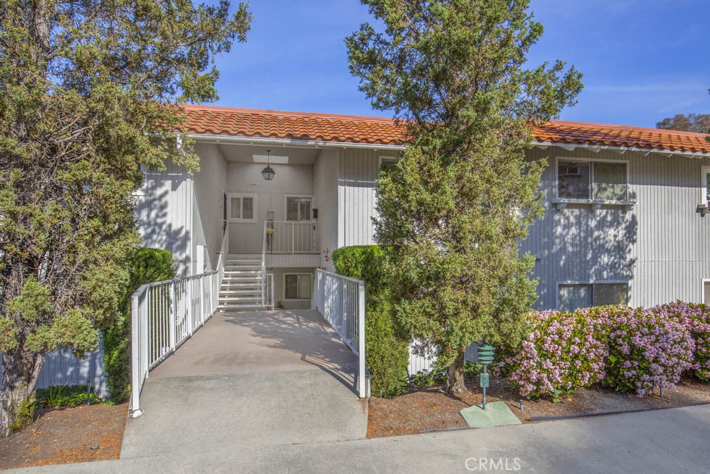 658 Avenida Sevilla O