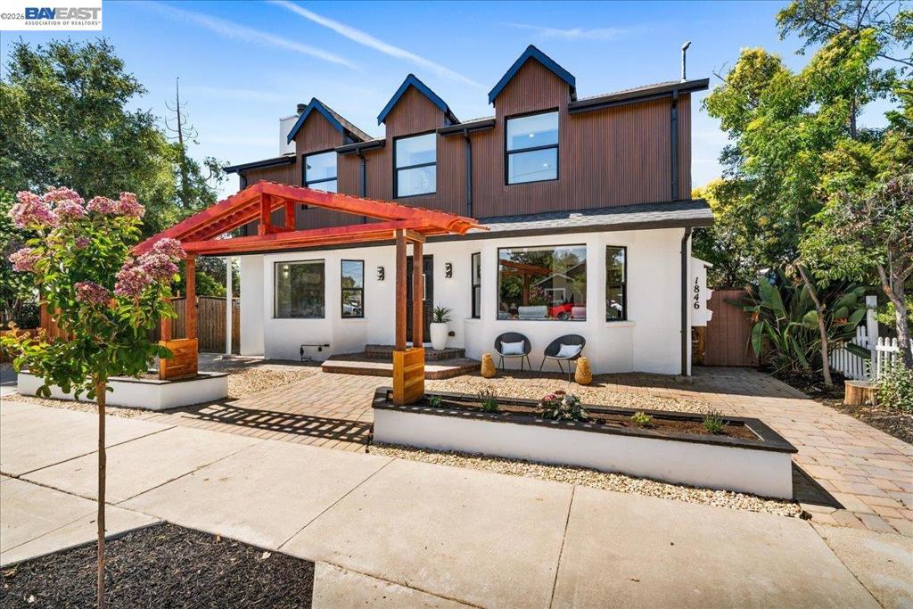 1844 Elm St