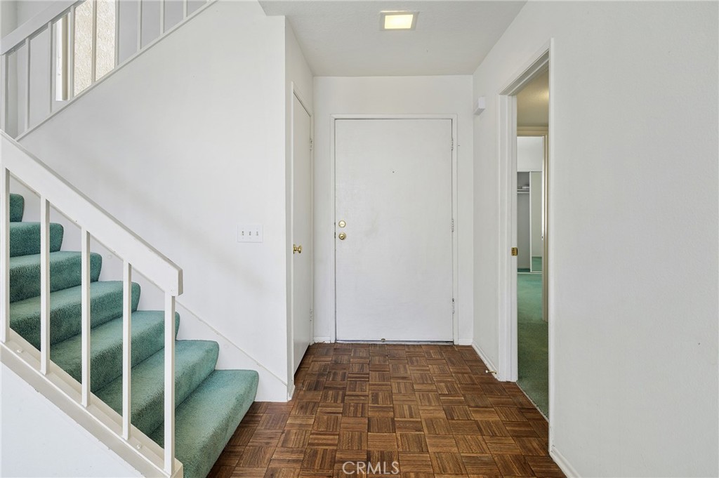 3723 Oak Glen