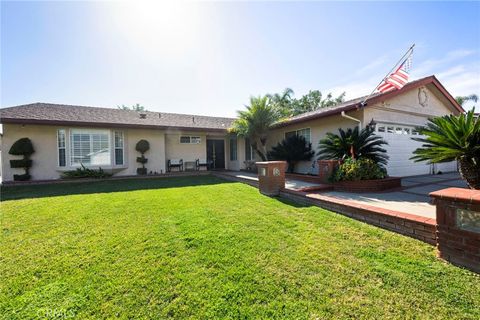 Photo of 1218 Oak View Ln, La Verne, CA 91750 (MLS # TR26039768)