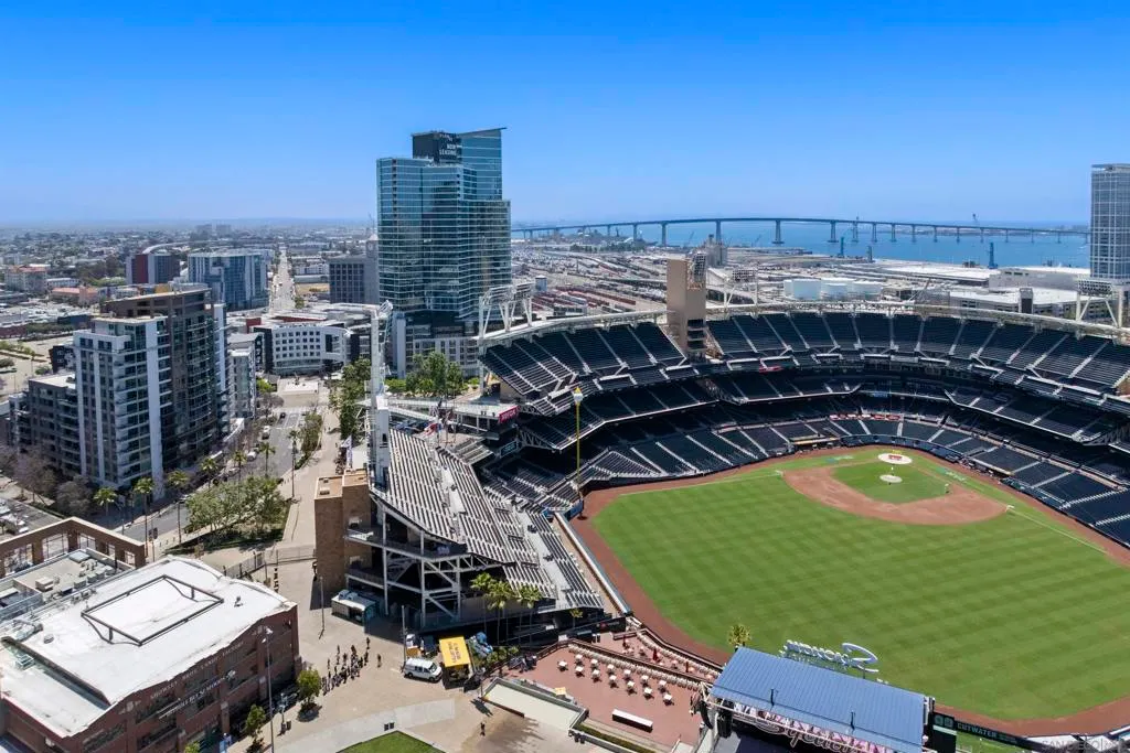 San Diego, California 92101, United States, ,1 BathroomBathrooms,Residential,Active,137241