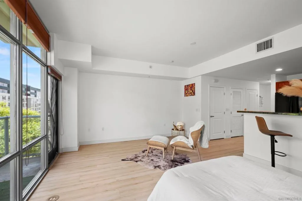 San Diego, California 92101, United States, ,1 BathroomBathrooms,Residential,Active,137241