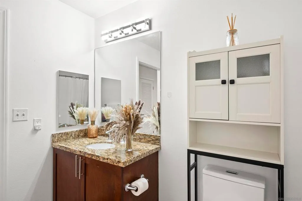 San Diego, California 92101, United States, ,1 BathroomBathrooms,Residential,Active,137241