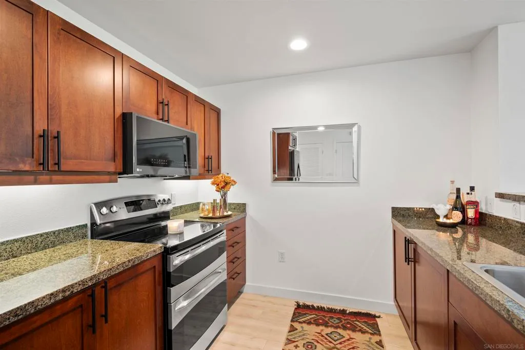 San Diego, California 92101, United States, ,1 BathroomBathrooms,Residential,Active,137241