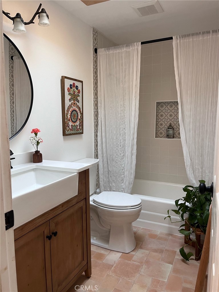 Mesa Del Mar (MDMA) - Residential Lease
