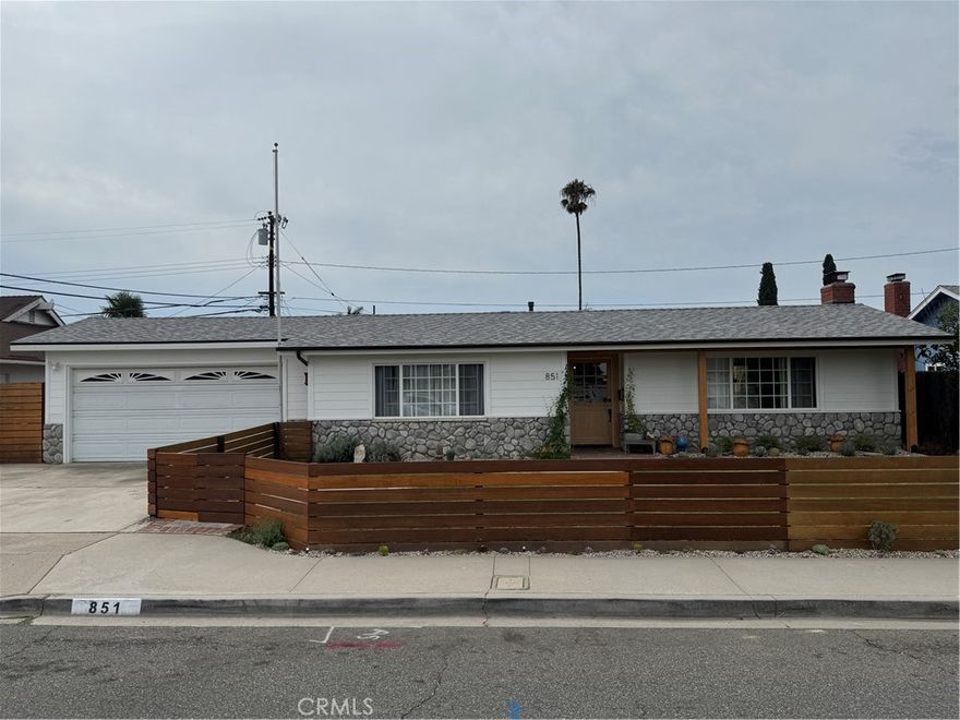 Take a look at this Mesa del Mar pool home with a grandmother unit and private entrance.  It has a great open floorplan with a spacious living room that is open to the dining room and kitchen.  All three bathrooms have been remodeled and new flooring throughout.  The kitchen has been remodeled to include an island.  The backyard has a nice covered patio area with a pool and jacuzzi.  Enjoy the neighborhood that includes great schools, Tewinkle park, the Tennis center, Volcom Skate park and the bark park.