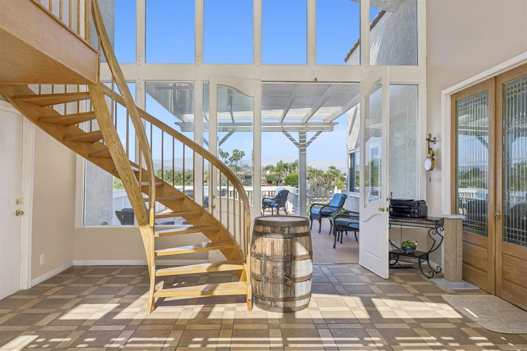 3016 Alta Vista Dr