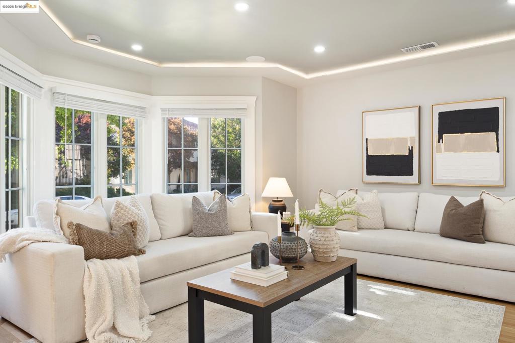 CROCKER HGHLANDS - Residential