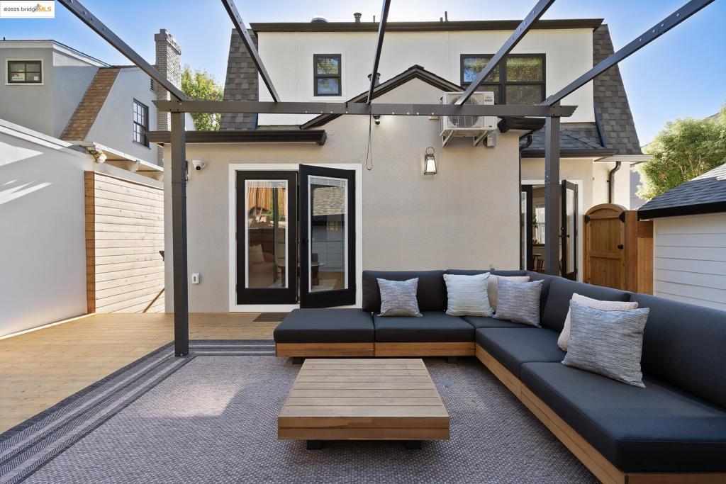 CROCKER HGHLANDS - Residential