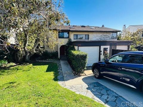 Photo of 235 Calle De Sereno, Encinitas, CA 92024 (MLS # NDP2603973)