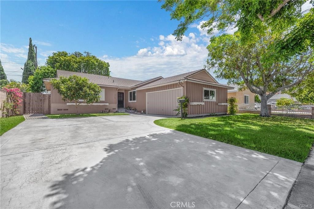 Photo of 1762 W Beacon Ave, Anaheim, CA 92804 (MLS # PW26055106)