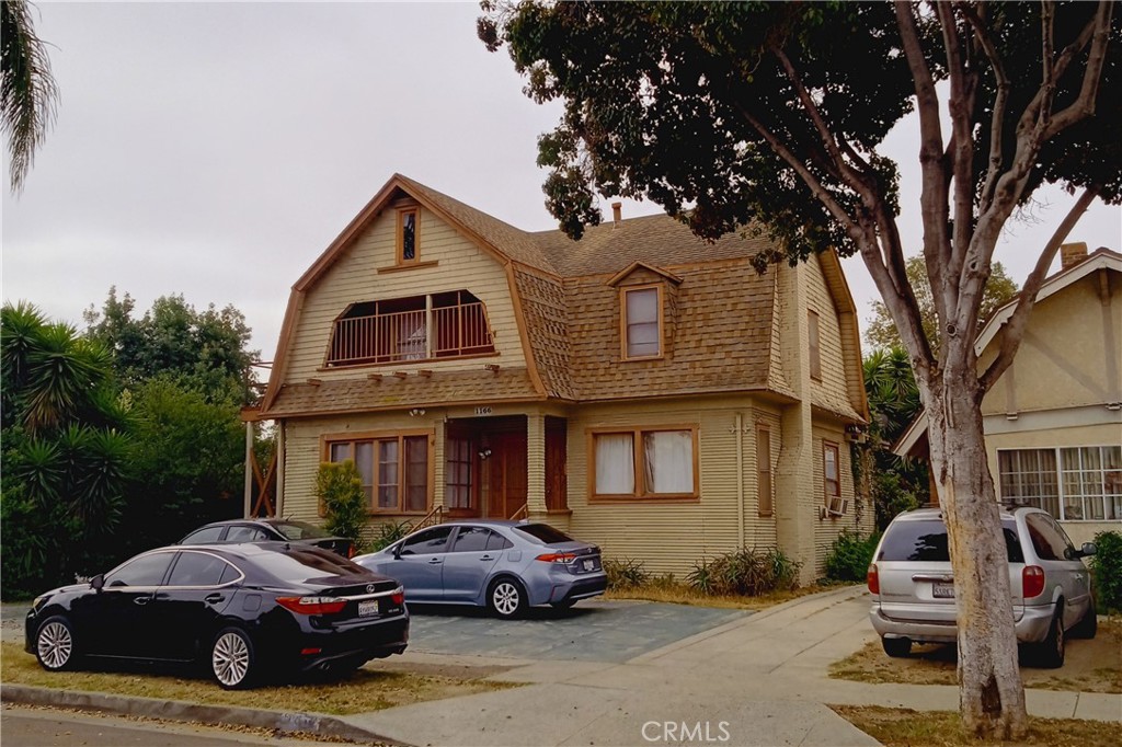 This RD1.5 Two Unit property is a Stone's throw from USC (University of Southern California), WHICH appears to be Expanding their Campus, maybe in this direction. A large classic 3 level House with a HUGE Basement, PLUS A Detached rear Unit. Current zoning MAY allow 2 new ADUs on the premises.
It's a very short walk to one of the MOST Prestigious College Campuses on the planet, along with One of the MOST spectacular Museums in the Country.
A new owner can reposition this property and inject NEW plans for the future. It's a very short walk to LA Metro's Exposition Gold line. Take a close
look, the potential is there & the location is best if the School is where you want to be near.