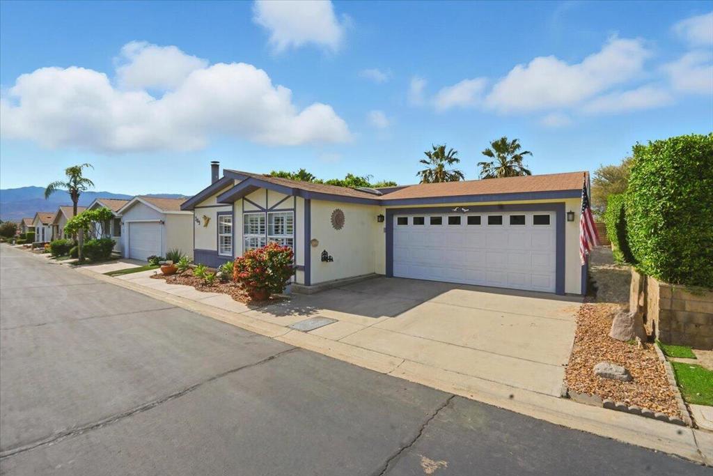 Suncrest Country Clb - Manufactured In Park