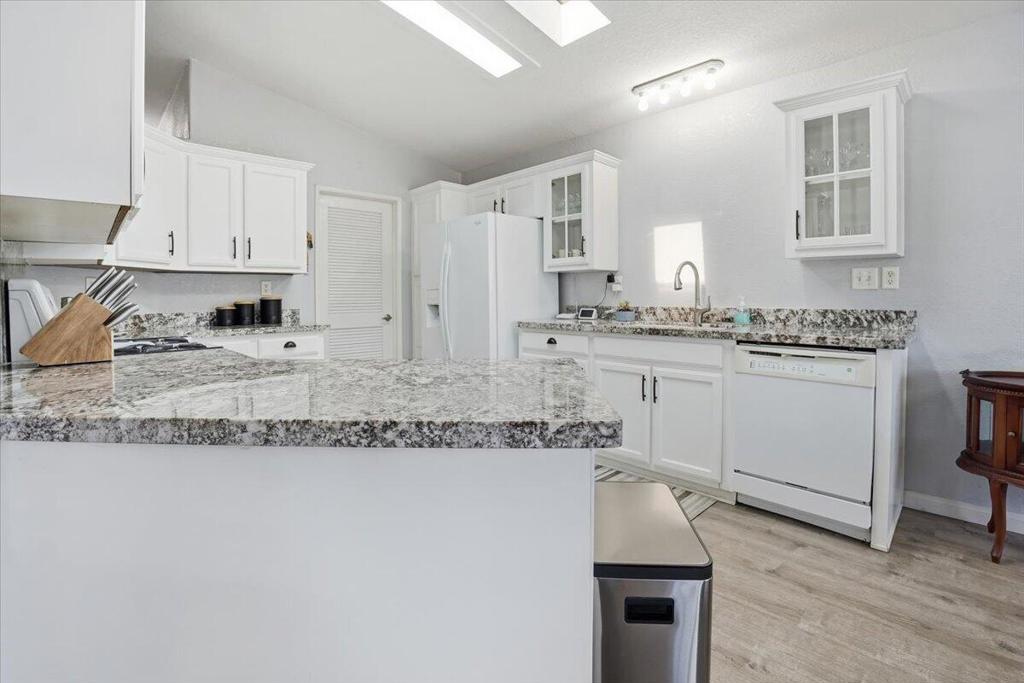 Suncrest Country Clb - Manufactured In Park