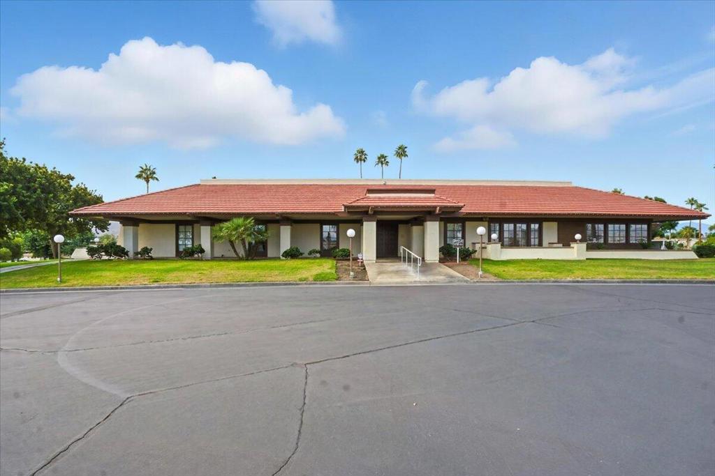 Suncrest Country Clb - Manufactured In Park