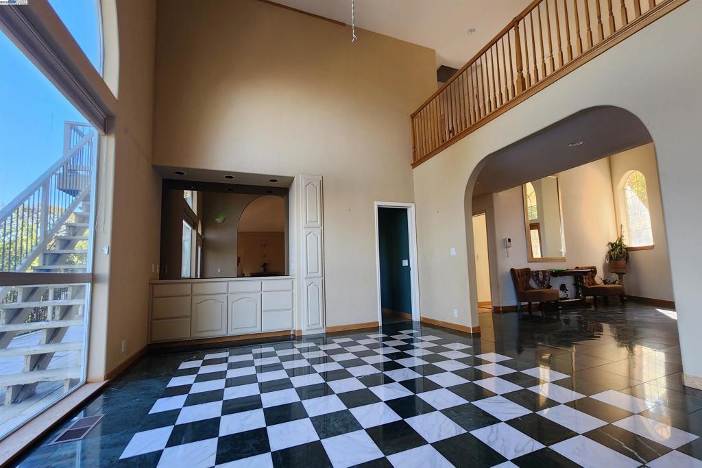 WOODSIDE HILLS - Residential