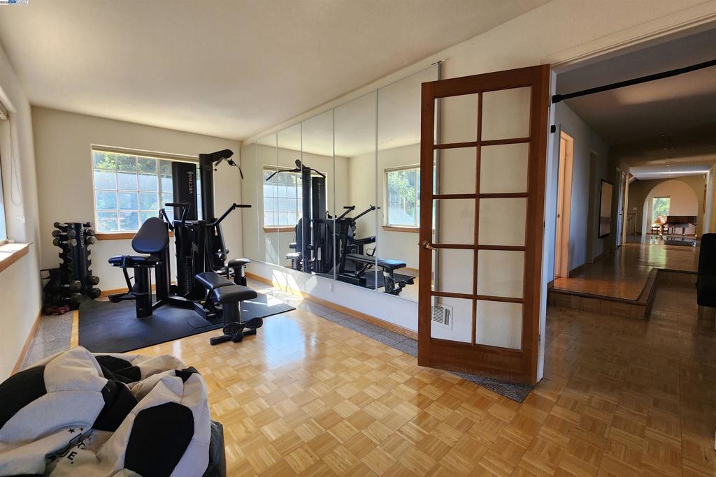 WOODSIDE HILLS - Residential