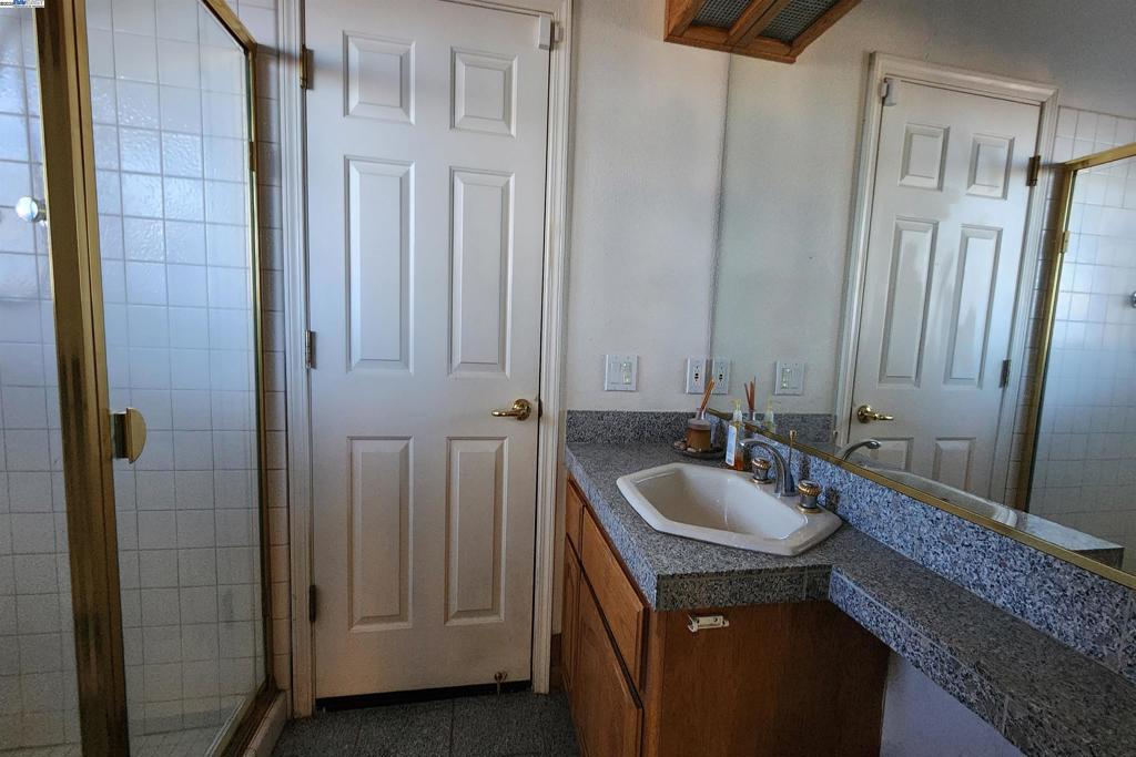 WOODSIDE HILLS - Residential