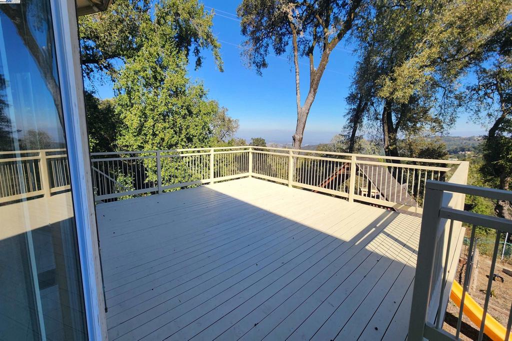 WOODSIDE HILLS - Residential