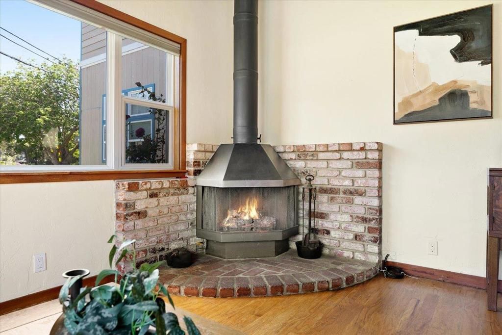 Photo of 501 Pine Street St, Aptos, CA 95003 (MLS # ML82035855)