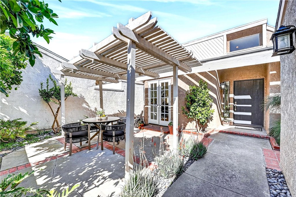 28142 Carpenteria Court