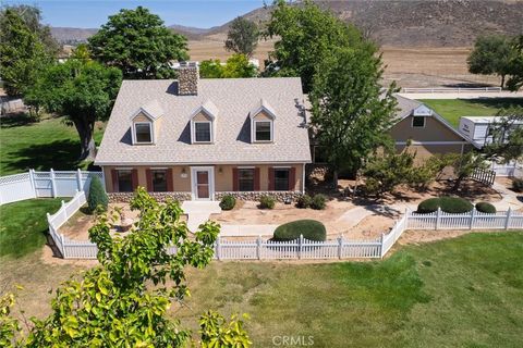 34150 Stowe Road Winchester CA 92596