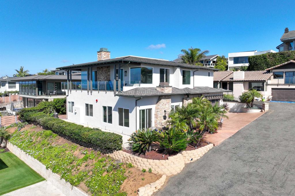 1371 San Elijo Avenue