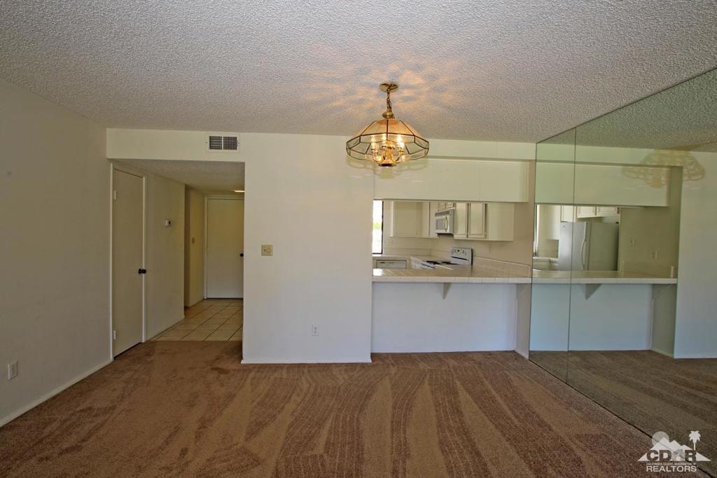 Rancho Las Palmas C. - Residential Lease