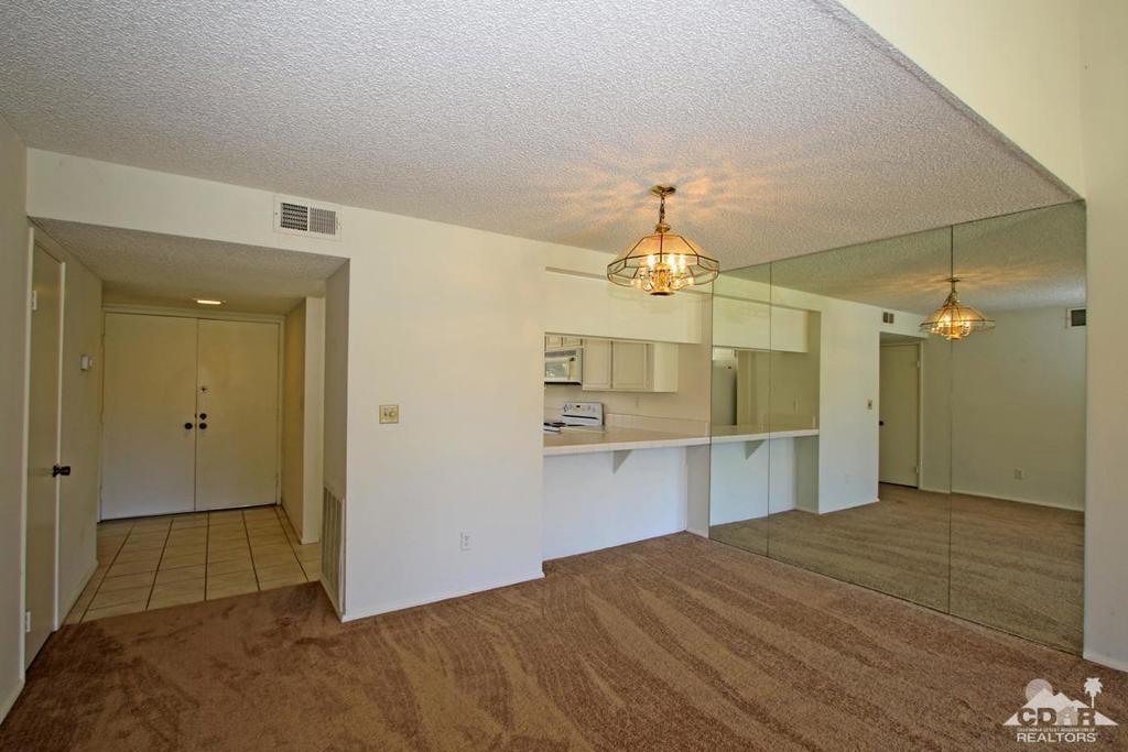 Rancho Las Palmas C. - Residential Lease