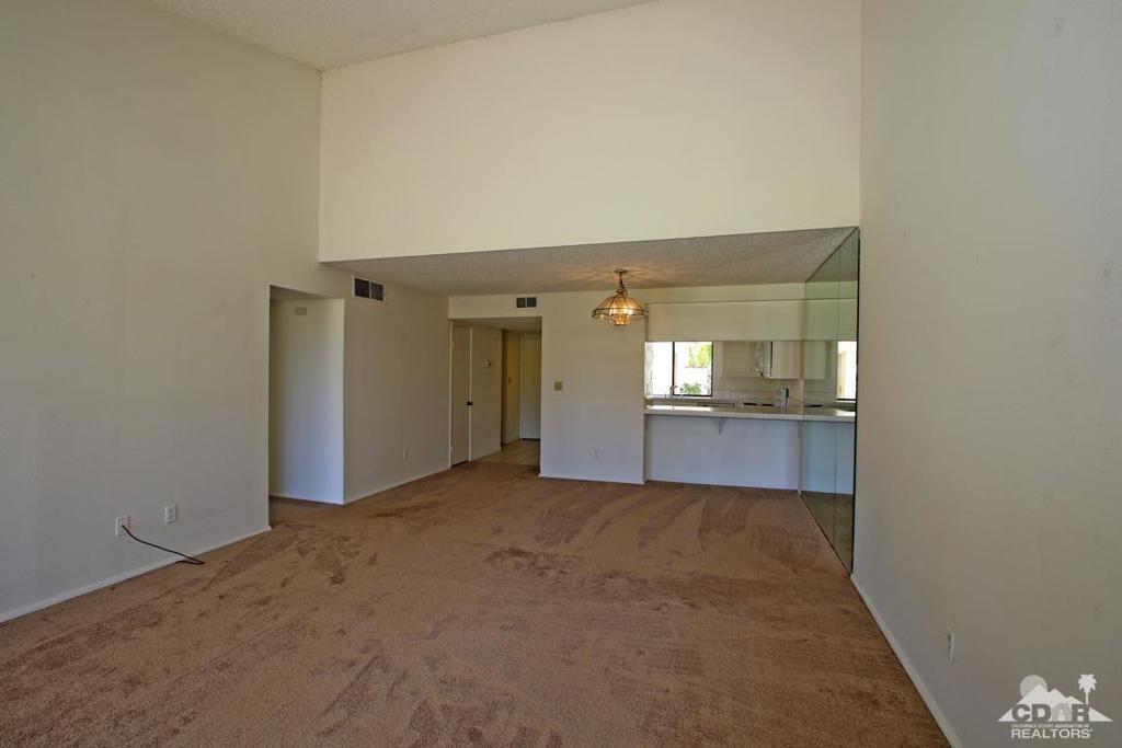 Rancho Las Palmas C. - Residential Lease