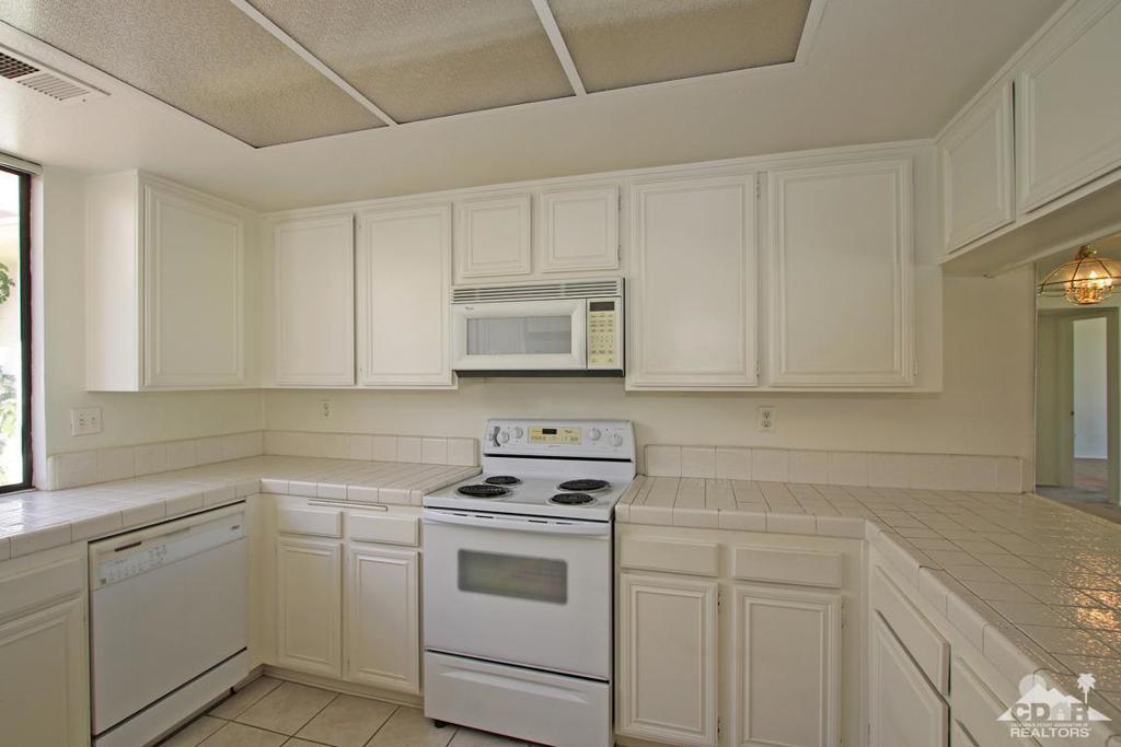 Rancho Las Palmas C. - Residential Lease