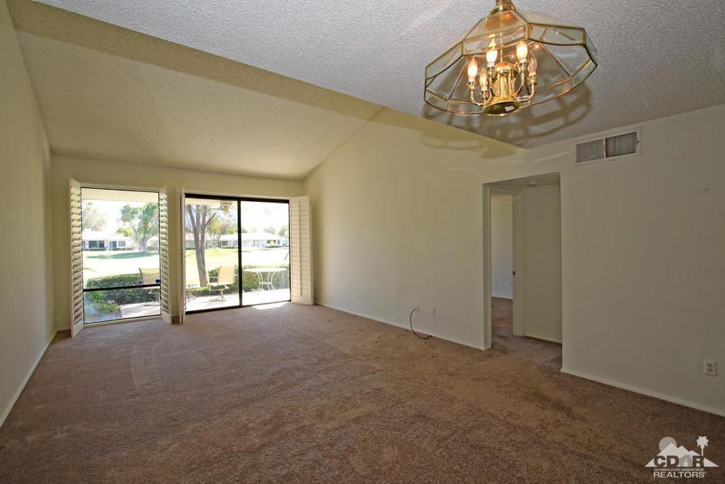 Rancho Las Palmas C. - Residential Lease